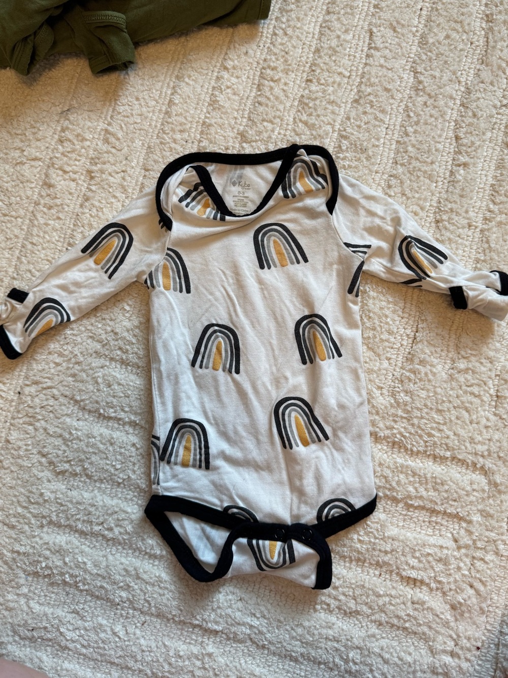 Kyte BABY metallic rainbow long sleeve bodysuit